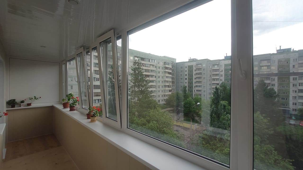 Остекление балконов Дзержинского, 39