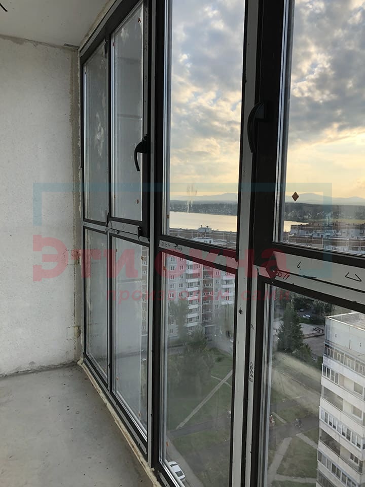 Остекление балкона от компании Эти Окна по адресу Гайдара, 9