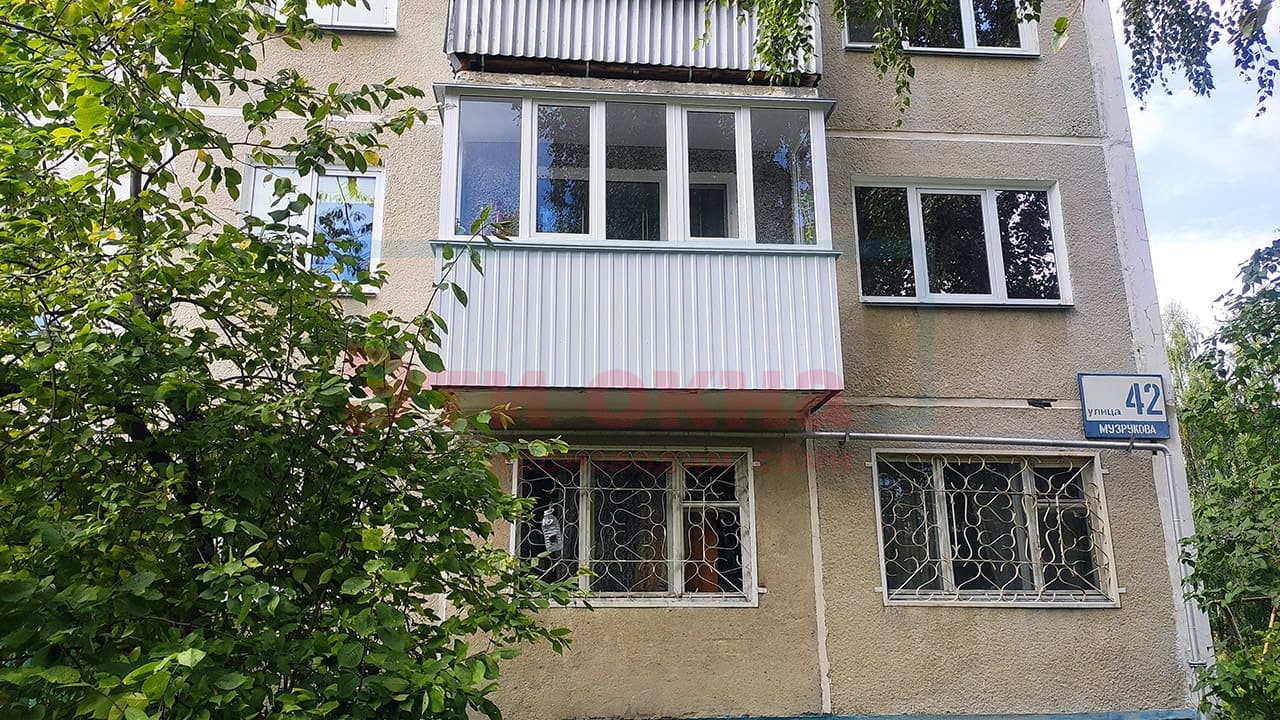 Остекление балкона от компании Эти Окна по адресу Музрукова, 42