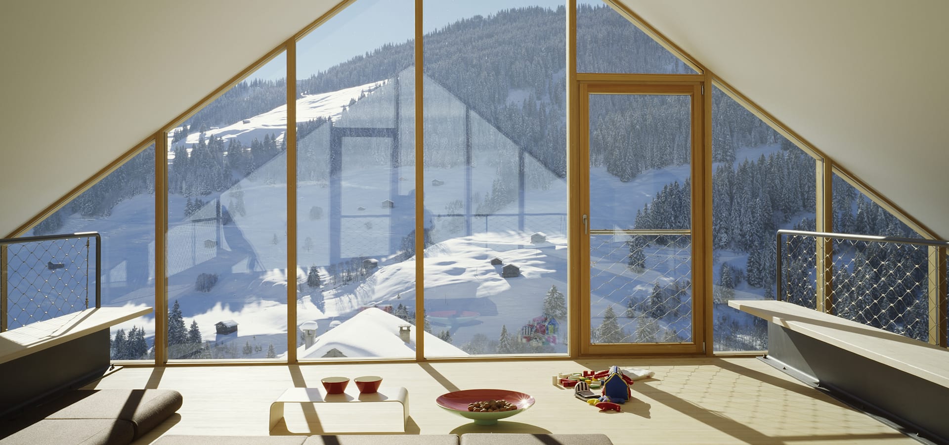 Как определить, стоит ли переводить окна в зимний режим?