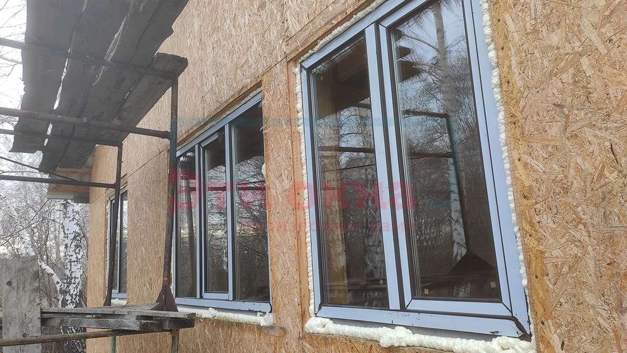 Установка пластиковых дверей от компании Эти Окна на объекте Сад Боровинка
