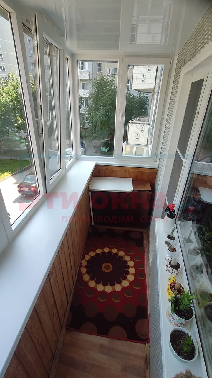 Остекление балкона от компании Эти Окна по адресу Гайдара, 13
