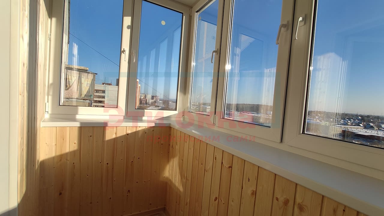 Внутренняя отделка балкона компанией Эти Окна по адресу Дзержинского, 59