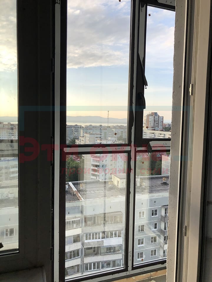 Остекление балкона от компании Эти Окна по адресу Гайдара, 9